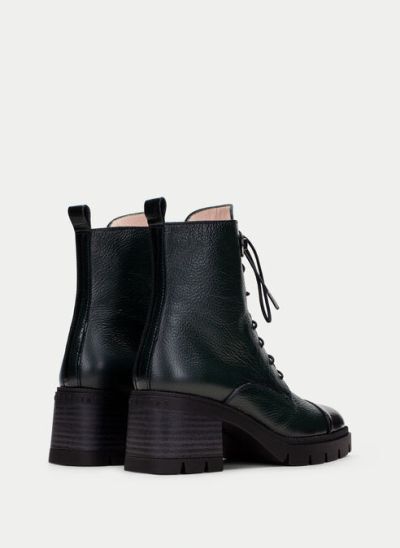 Stylish women's ankle boots in butter green HISPANITAS (SKU) 243605