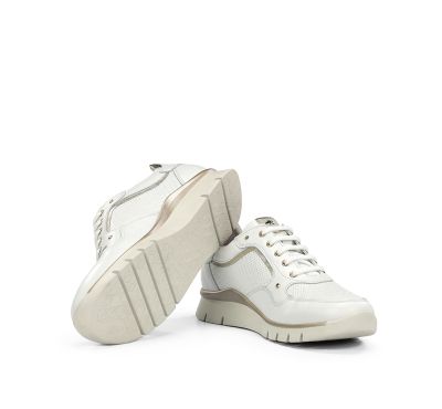 Casual women's sports shoe FLUCHOS (SKU) 2175