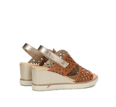 Elegant Women's Sandal Platform FLUCHOS (SKU) 1972